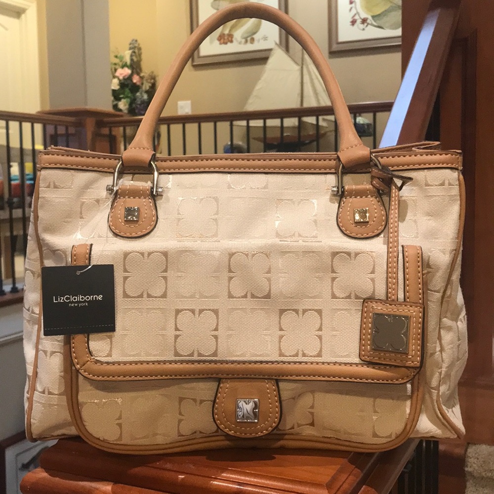 NWT!!! Liz Claiborne Bag
